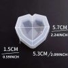 Szilikon geometriai szív forma, opál fehér, 5,7 x 5,3 x 1,5 cm 